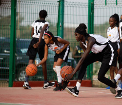 2020-02-12 4 Dakar-SEED_GIRLS_dribble .jpeg